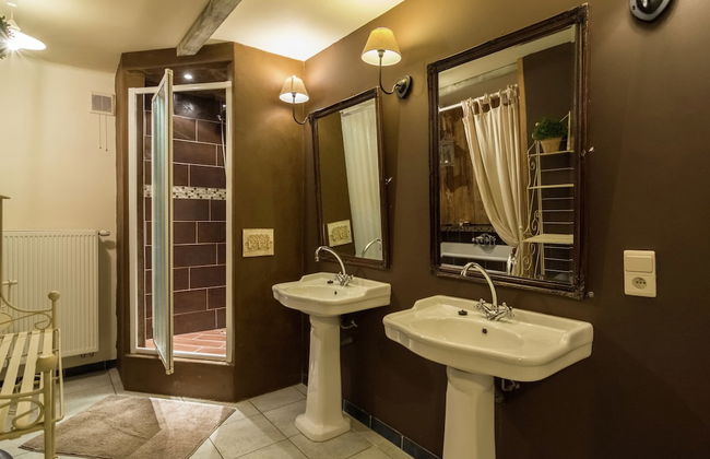 Quaint Holiday Home in Bievre in the Forest - Foto 23