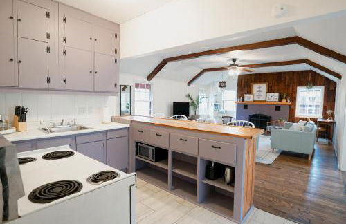 Retro Ypsilanti Cottage - Peloton & Vintage Vibes - Foto 25