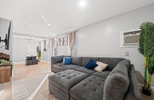 Spacious Luxe Stay Sleeps 16 20 Min to NYC - Foto 3