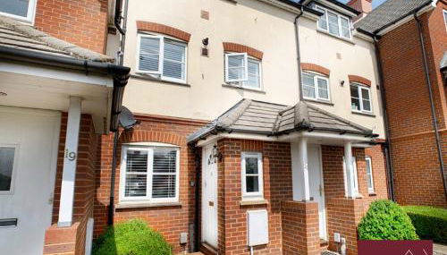 Wokingham 2 Bedroom Flat - Private Entrance - Foto 1, Other