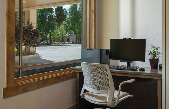 Marriott's Mountain Valley Lodge at Breckenridge - Photo 37