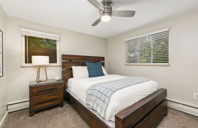 Sage Suite | Calm & Earthy Stay Near Old Town - Foto 5