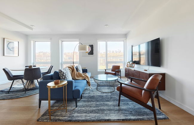 Stylish 2 BR w Roof Deck Access - Mins to NYC - Foto 1