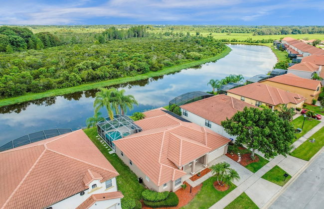 Upstay - Waterside Home With Pool and Hot Tub - Foto 33