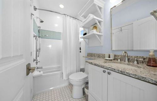 Large, Beautiful Home Close to the Beach - Foto 39