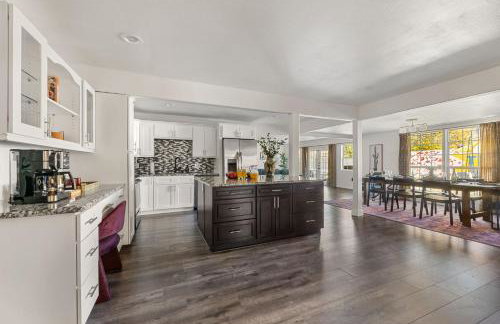 Texas Willow Ranch - Epic Luxury Retreat with Pool, Game room, Soccer, BBQ, Fire table - Foto 24