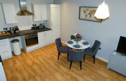 Telford Townhouse with Parking - Foto 4