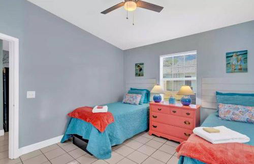 Cheerful 2 bedroom that is close to the water - Foto 14