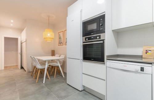 Stylish Central -4bedrooms 2bathrooms-Salamanca - Photo 9