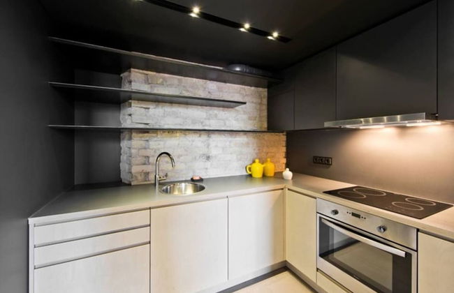 Luxury 1-bed Apartment in Vilnius Oldtown - Photo 11