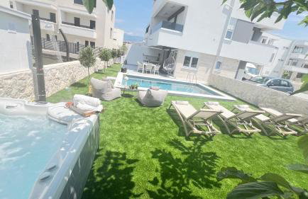 Luxury apartment Black Pearl Beluga with private Pool and Jacuzzi - Photo 4