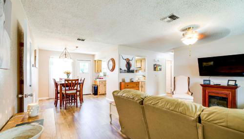 Explore Weeki Wachee Springs Pet-Friendly Home - Foto 4