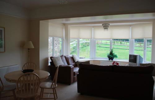 Shallcross Hall Cottages - Blackbrook - Photo 4
