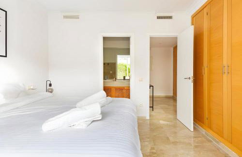 Luxury & Sunny Apartment with Breathtaking View in Marbella East - Foto 19