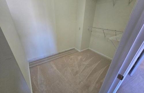 Spacious Townhouse near DC Airport Work Friendly - Foto 20