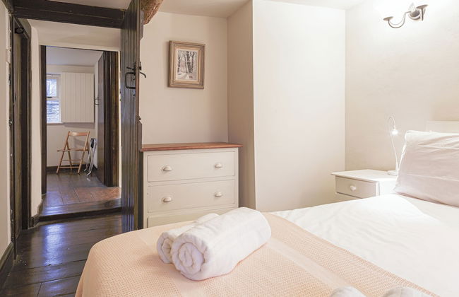 Honeypot Cottage-Lovely Bolthole in Stow - Photo 11