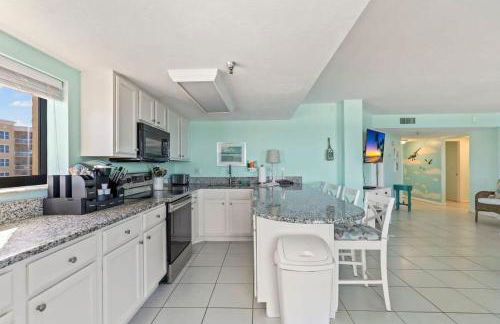 Ocean Front Penthouse with Incredible Views! Sunglow Resort 1003 by Brightwild - Foto 24