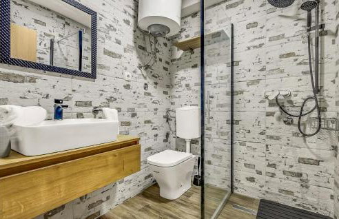 3 Bedroom Awesome Home In Vrgorac - Foto 36