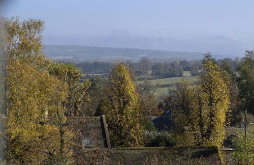 Longborough House - Photo 9