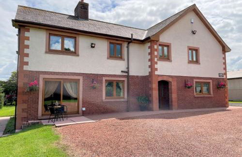 Spectacular 7BR House Hot Tub and Gardens in Gretna - Pass the Keys - Foto 62