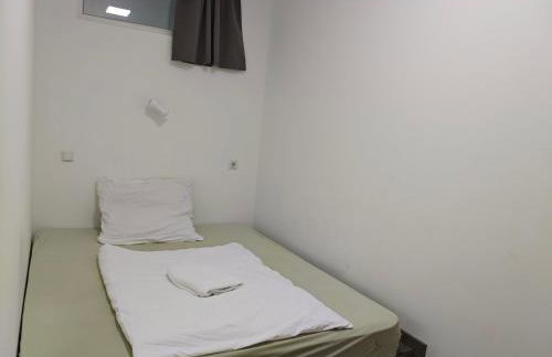 Spacious Worker Apartments with Rooftop Terrace - Up to 21 Guests - Foto 2