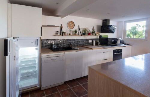 Bel appartement avec terrasse jardin vue montagne - Foto 11