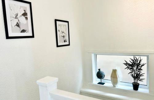 5 bedroom detached house sleeps 13 spacious Parking 5 mins driving to Bicester Village - Foto 56