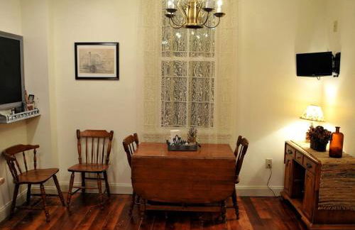 Spacious Cottage Rental with Creek Views near Harrisburg and Hershey, Pennsylvania - Foto 4