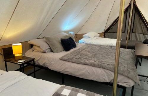 Cozy Winter Hot Tent With Log Burner, Tv & Hot tub - Foto 20