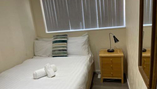 5 Bedroom House by monishortlets - Foto 3