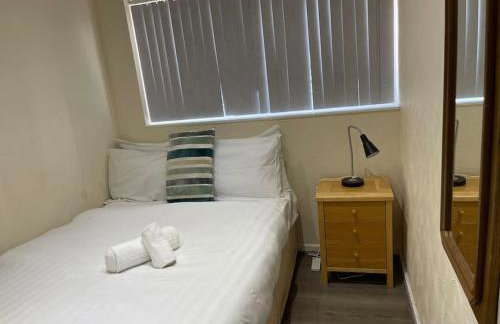 5 Bedroom House by monishortlets - Foto 3