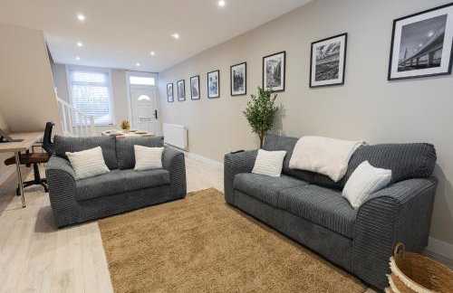 'Weston House' Newly Renovated Family and Workspace Business Cosy Home in Runcorn, Cheshire ENTIRE HOUSE - Foto 38