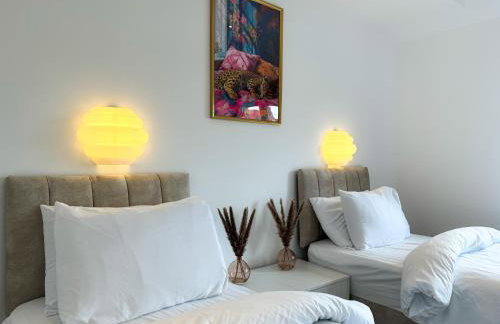 Luxurious 3Bed House with Spa Bath & Garden - Foto 66