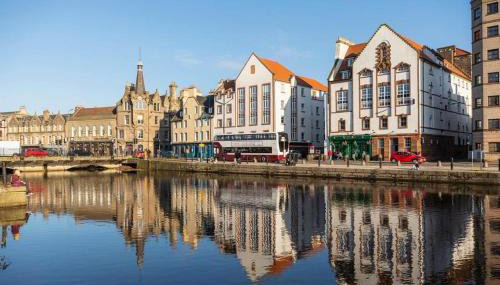 The Shore Modern Edinburgh 2 Bedroom Apartment - Foto 1