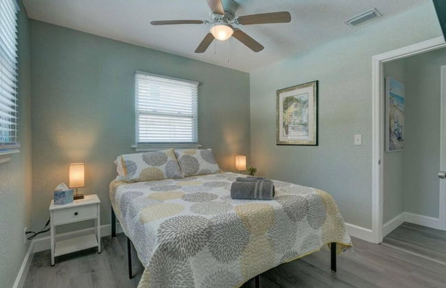 Heated Pool Close to St Pete Tampa Pet Friendly - Foto 27