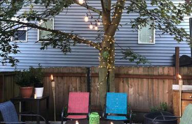 Central 2 bedroom unit with 3 beds and 3 large TVs - Photo 31