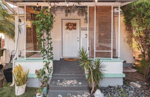 Modern & Airy Silver Lake 2bedroom 2 bath Front House - Photo 26