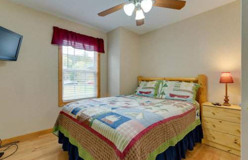 Hiawassee Riverfront Cabin 7 Mi to Lake Chatuge! - Foto 15