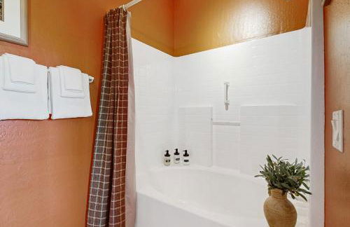 Bright 2nd floor Condo w mountain & valley views, shared pool hot tub gym - Foto 16
