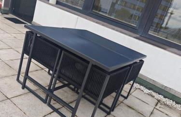 Im Herzen von Wiesdorf- Blick auf das BAYER-KREUZ -Appartement mit 2 Schlafzimmern & 3 Betten-für 4 Personen -Zentral gelegen - Friedrich Ebert Platz 5a , 4te Etage -kein Aufzug -Lift- Dachterrasse und Sauna - Kaution Pflicht - - Foto 26