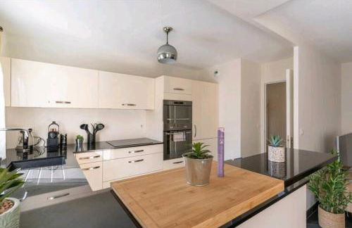 L'Atrium Hyper centre pour rejoindre Genève - Photo 2