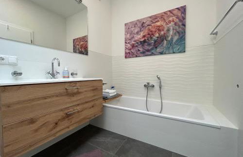 Terralpin - Wohnen auf Zeit - DG Wohnung mit Bergblick - Foto 13