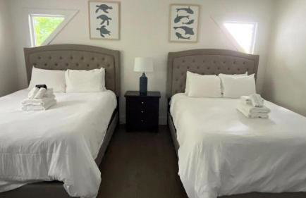 Lucky's Lake House by Avantstay Private Lake Bar - Photo 84