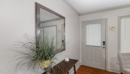 Spacious West Side Home away from Home! - Foto 5