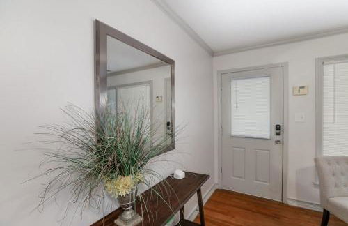 Spacious West Side Home away from Home! - Foto 5