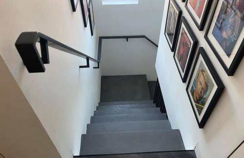 The Bowie is a David Bowie themed Smart House - Foto 7