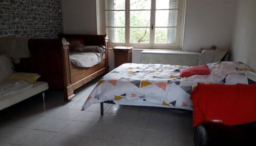Maison plain pied, 2 chambres, longère typique , fraiche, dans bourg avec tous commerces - Foto 3