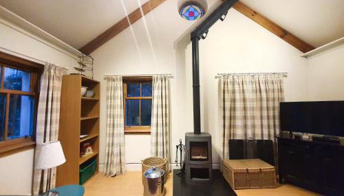 Edinburgh 2-Bedroom Cottage with Parking - Ground Floor - Foto 4