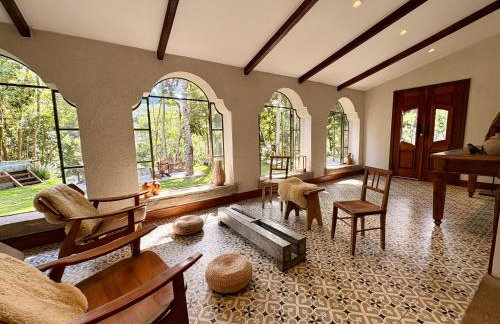 Casa 13 Floresta Boa Vista - Casa Espetacular com 6 Quartos e Arquitetura Única - Photo 1