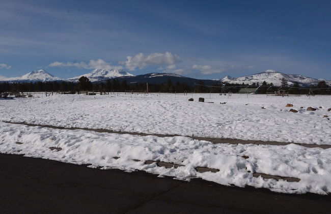 The Three Sisters Walk to Downtown Sisters - Foto 22